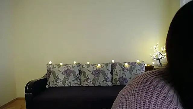 Pretty shy online show from 01-17-25, 09:06