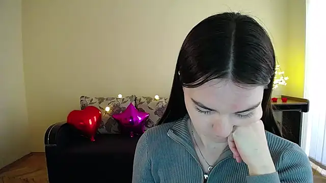 Pretty shy online show from 03-08-25, 01:14