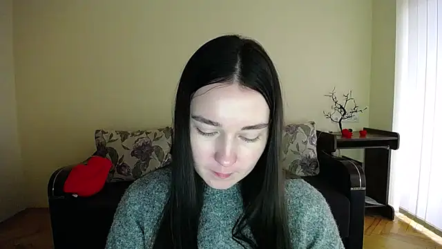 Pretty shy online show from 11-08-25, 12:27