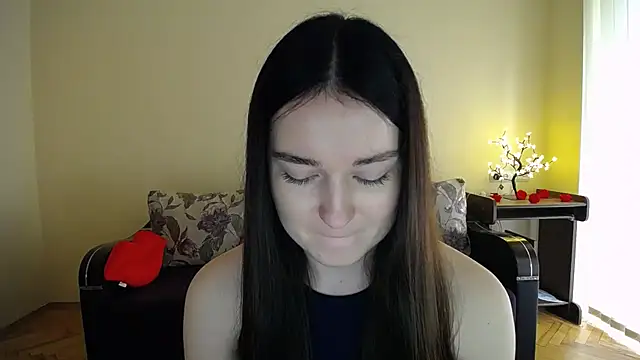 Pretty shy online show from 05-25-26, 07:36