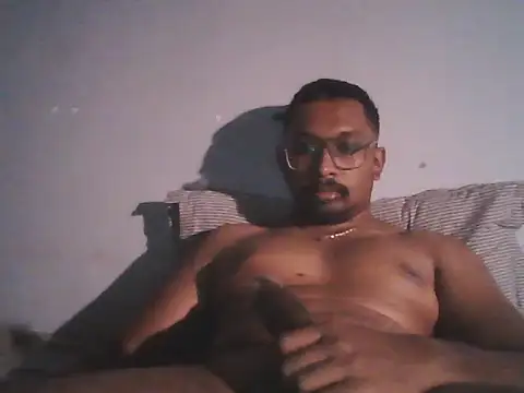 Snapshot of chennaibull101 chatting on 10-09-25, 02:26 chennaibull101 online show from 10-09-25, 02:26