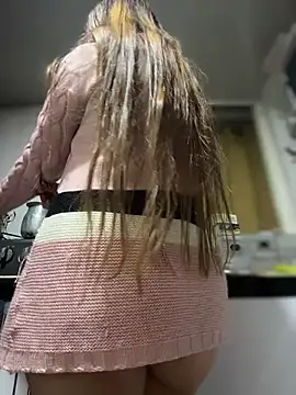 Emiily lee online show from 10-20-25, 09:21