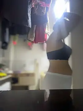 Emiily lee online show from 03-06-26, 09:17