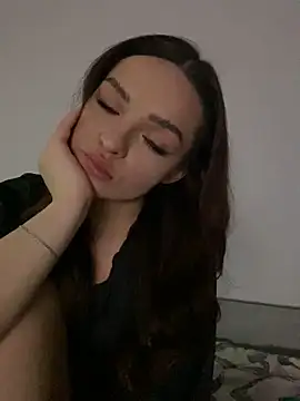 Snapshot of AnaWest chatting on 09-15-25, 06:30 AnaWest online show from 09-15-25, 06:30