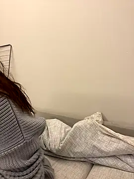 Snapshot of AnaWest chatting on 11-11-25, 04:23 AnaWest online show from 11-11-25, 04:23