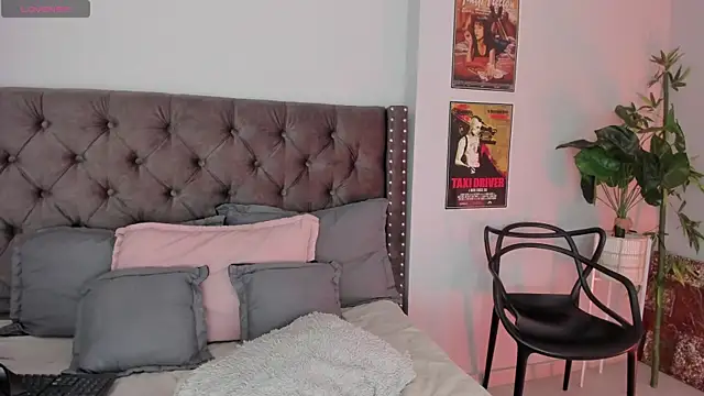 Snapshot of iriiina_veneno chatting on 01-19-25, 02:49 iriiina veneno online show from 01-19-25, 02:49