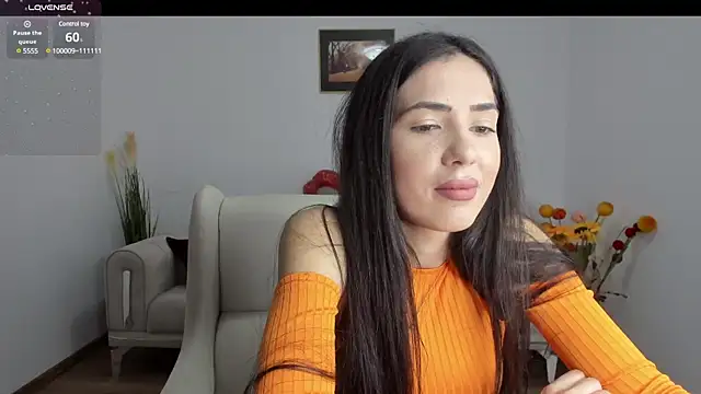 Snapshot of Emmapmg chatting on 03-17-25, 05:38 Emmapmg online show from 03-17-25, 05:38