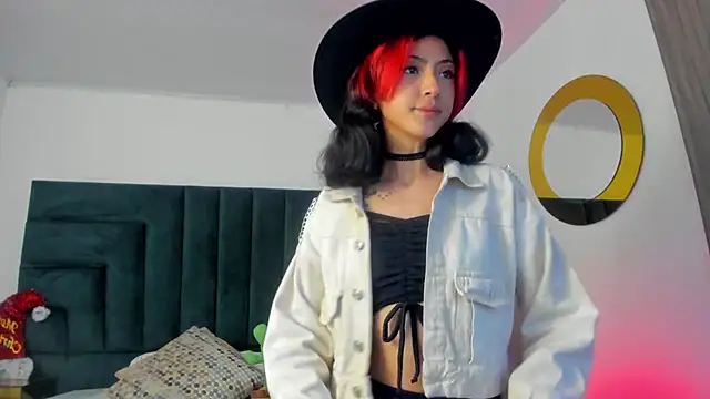 Snapshot of BonnieCute_ chatting on 12-26-24, 11:43 BonnieCute online show from 12-26-24, 11:43