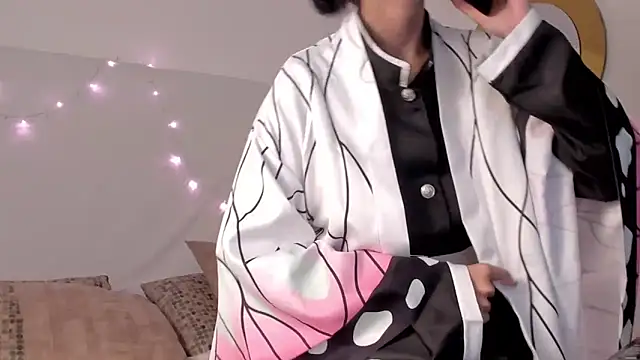 Snapshot of BonnieCute_ chatting on 12-29-24, 12:12 BonnieCute online show from 12-29-24, 12:12