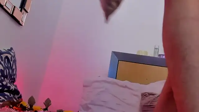 Snapshot of BonnieCute_ chatting on 01-22-25, 11:45 BonnieCute online show from 01-22-25, 11:45