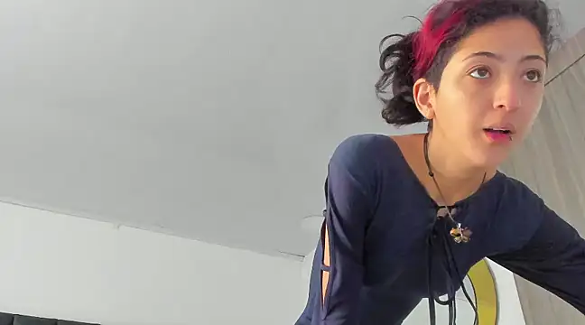 Snapshot of BonnieCute_ chatting on 02-22-25, 11:46 BonnieCute online show from 02-22-25, 11:46