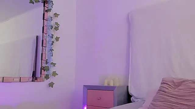 Snapshot of BonnieCute_ chatting on 03-07-25, 02:45 BonnieCute online show from 03-07-25, 02:45