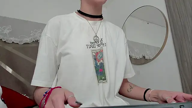 BonnieCute  online show from 03-12-26, 11:44