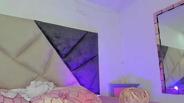 BonnieCute  online show from 04-01-26, 12:11