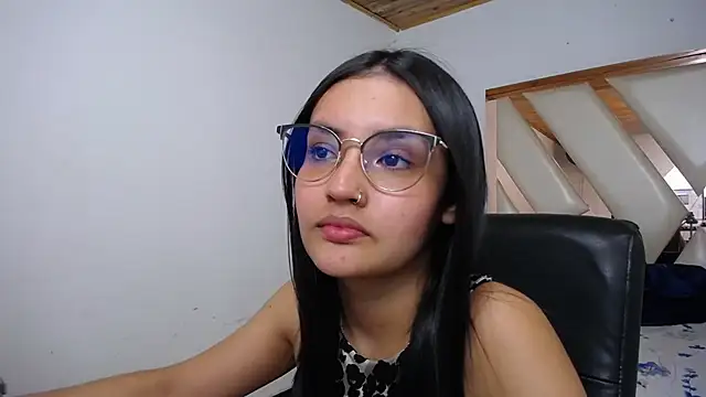 Snapshot of antonella_sweetlittle chatting on 01-12-25, 06:59 antonella sweetlittle online show from 01-12-25, 06:59