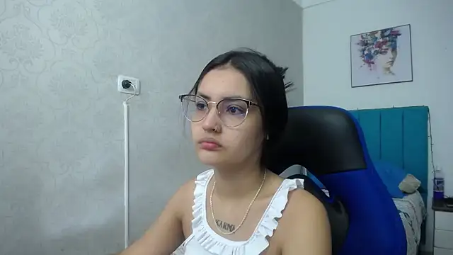 Snapshot of antonella_sweetlittle chatting on 01-17-25, 12:21 antonella sweetlittle online show from 01-17-25, 12:21