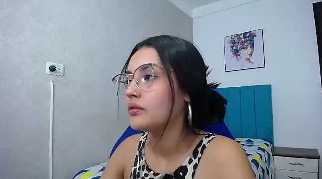 Snapshot of antonella_sweetlittle chatting on 02-19-25, 03:49 antonella sweetlittle online show from 02-19-25, 03:49