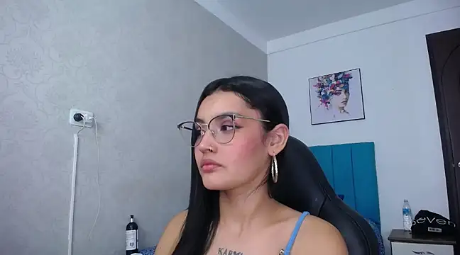 Snapshot of antonella_sweetlittle chatting on 03-15-25, 06:32 antonella sweetlittle online show from 03-15-25, 06:32