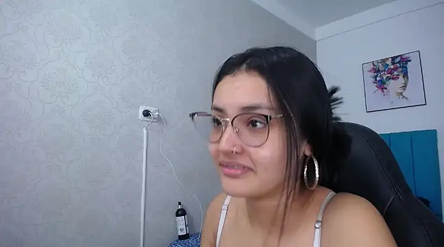 Snapshot of antonella_sweetlittle chatting on 03-16-25, 12:22 antonella sweetlittle online show from 03-16-25, 12:22