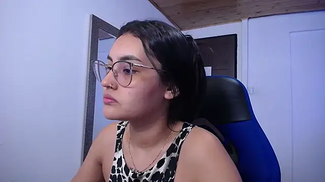 Snapshot of antonella_sweetlittle chatting on 11-09-25, 12:36 antonella sweetlittle online show from 11-09-25, 12:36