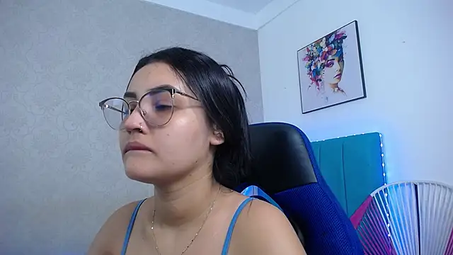 Snapshot of antonella_sweetlittle chatting on 11-30-25, 12:20 antonella sweetlittle online show from 11-30-25, 12:20