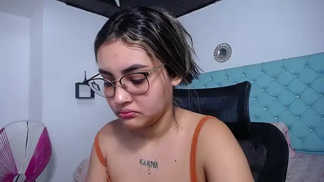 Snapshot of antonella_sweetlittle chatting on 05-02-26, 11:48 antonella sweetlittle online show from 05-02-26, 11:48