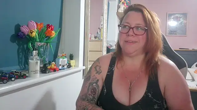 NikiDeeOfficial online show from 07-15-26, 11:21