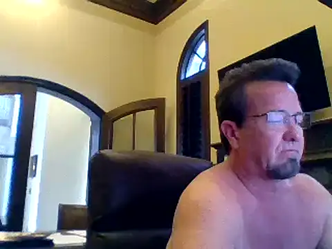 sluttydylan online show from 01-08-25, 08:29