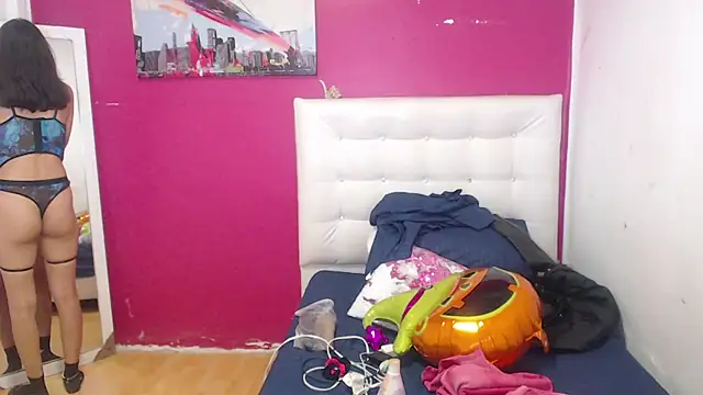 Snapshot of nextdoor_fantasy1 chatting on 10-30-25, 10:10 nextdoor fantasy1 online show from 10-30-25, 10:10