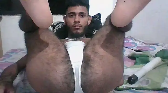 Snapshot of MaximoSualteza777 chatting on 02-24-25, 12:20 MaximoSualteza777 online show from 02-24-25, 12:20