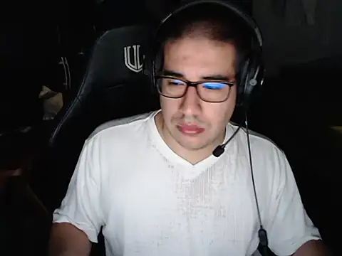 thealfawolf01 online show from 05-20-26, 02:29
