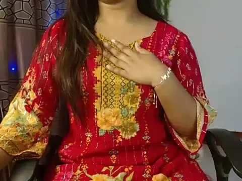 Snapshot of Unlucky-flowers chatting on 02-19-25, 04:44 Unlucky-flowers online show from 02-19-25, 04:44