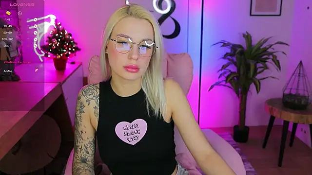 Crystal Barbie online show from 01-07-25, 07:28