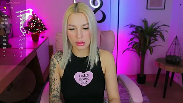 Crystal Barbie online show from 01-07-25, 10:30