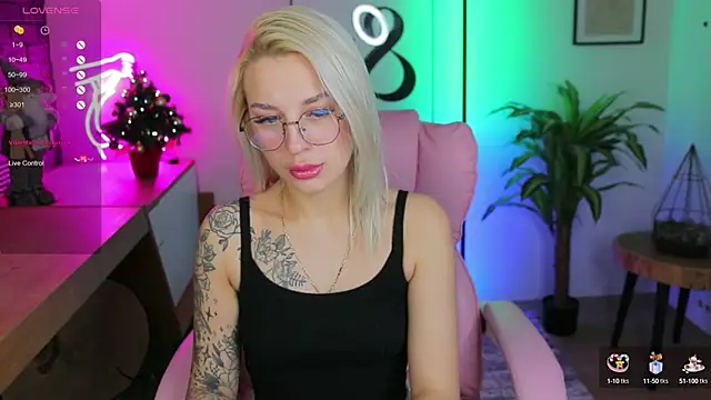 Crystal Barbie online show from 01-08-25, 11:52