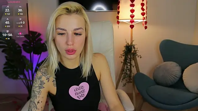 Crystal Barbie online show from 02-25-25, 07:25