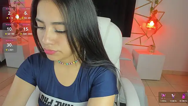 Snapshot of Megan_Thompsonn chatting on 03-15-25, 01:07 Megan Thompsonn online show from 03-15-25, 01:07