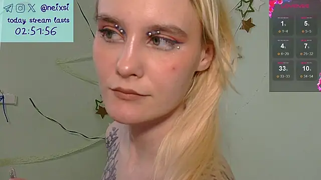 Snapshot of ixsi chatting on 05-12-26, 09:17 ixsi online show from 05-12-26, 09:17