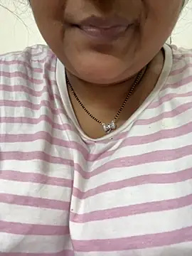 Snapshot of smile_pretty chatting on 10-09-25, 08:29 smile pretty online show from 10-09-25, 08:29