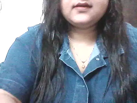 Snapshot of smile_pretty chatting on 04-17-26, 05:49 smile pretty online show from 04-17-26, 05:49