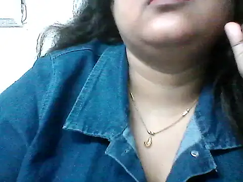 Snapshot of smile_pretty chatting on 04-22-26, 05:25 smile pretty online show from 04-22-26, 05:25