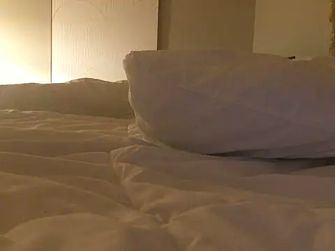 Snapshot of loveofbea chatting on 12-12-24, 12:44 loveofbea online show from 12-12-24, 12:44