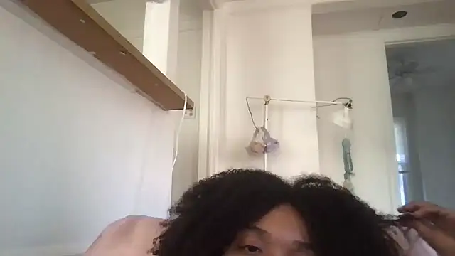 Snapshot of loveofbea chatting on 02-27-26, 11:38 loveofbea online show from 02-27-26, 11:38