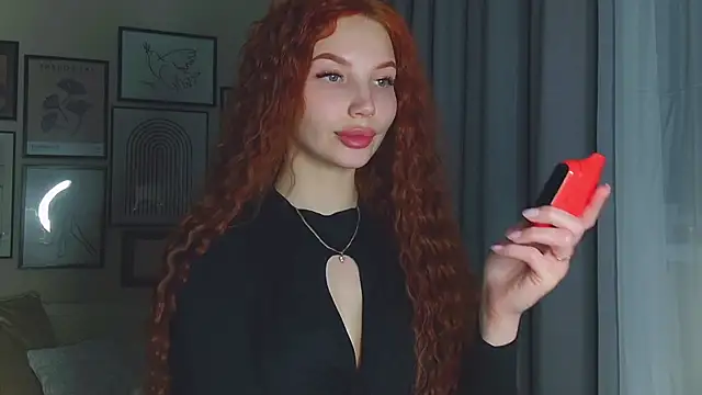 JudyWalkerr online show from 02-12-25, 10:26