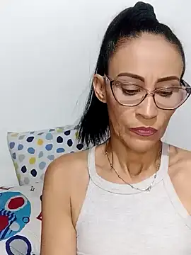 Snapshot of BarbaraMature chatting on 12-07-24, 05:53 BarbaraMature online show from 12-07-24, 05:53