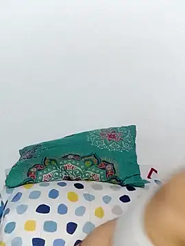 Snapshot of BarbaraMature chatting on 01-17-25, 06:02 BarbaraMature online show from 01-17-25, 06:02