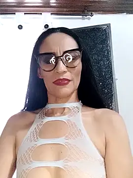 Snapshot of BarbaraMature chatting on 09-24-25, 08:01 BarbaraMature online show from 09-24-25, 08:01