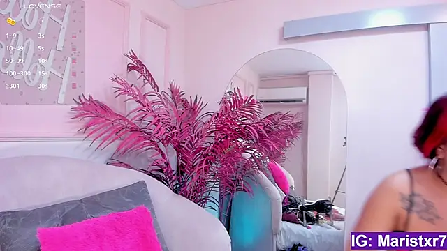 Snapshot of Maristxxr chatting on 01-26-25, 07:41 Maristxxr online show from 01-26-25, 07:41