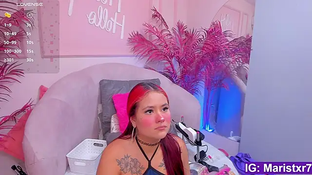 Snapshot of Maristxxr chatting on 01-28-25, 07:32 Maristxxr online show from 01-28-25, 07:32