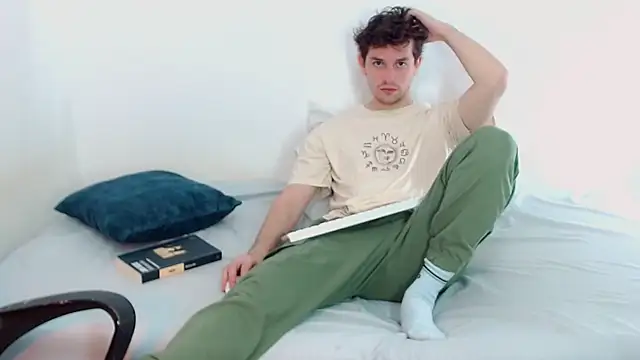 Elio555 online show from 12-06-24, 02:28